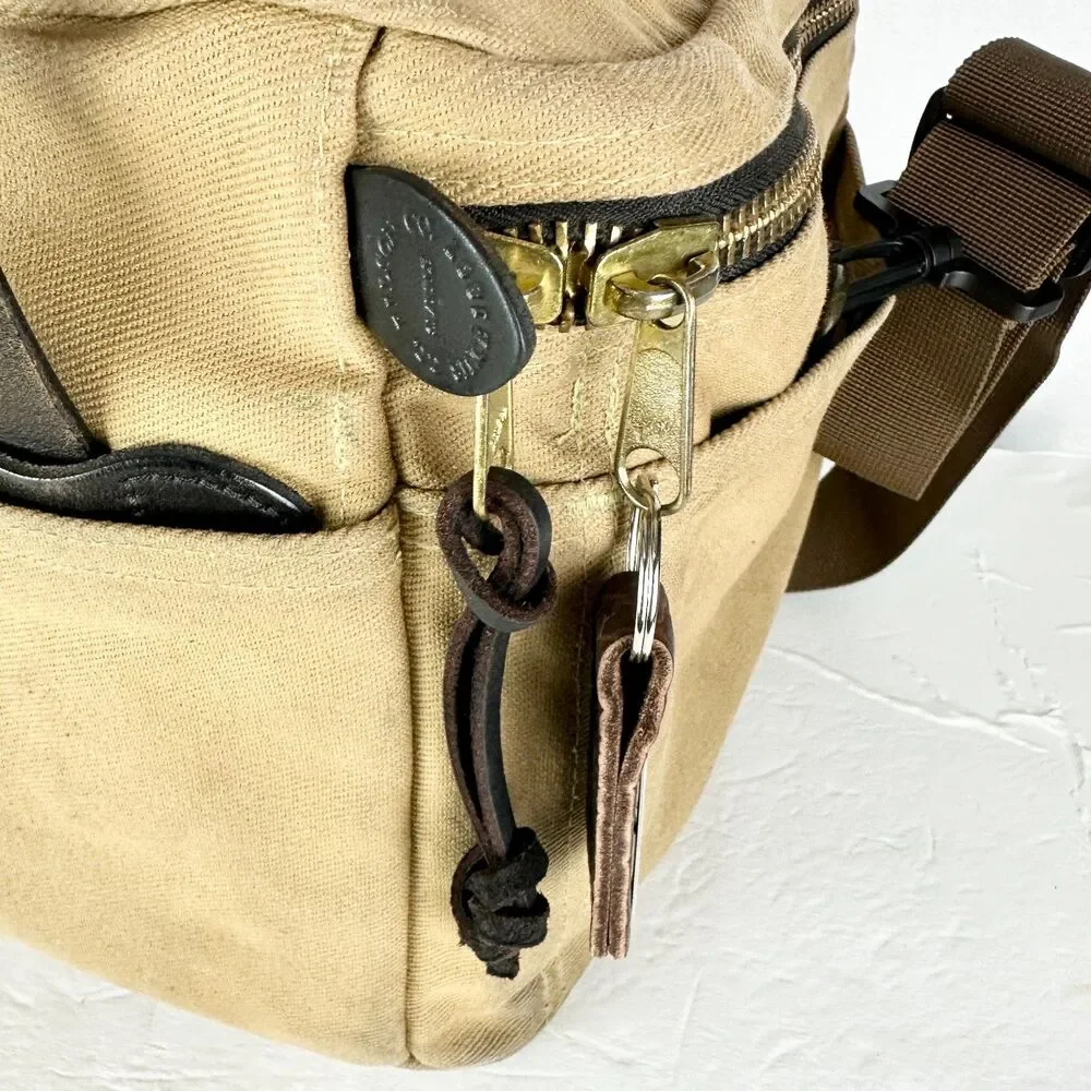 Filson 264 Original Rugged Twill Compartment Case Duffle Talon Era Travel